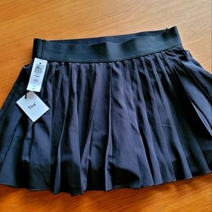 Womens TNA/Aritzia Black tennis skort